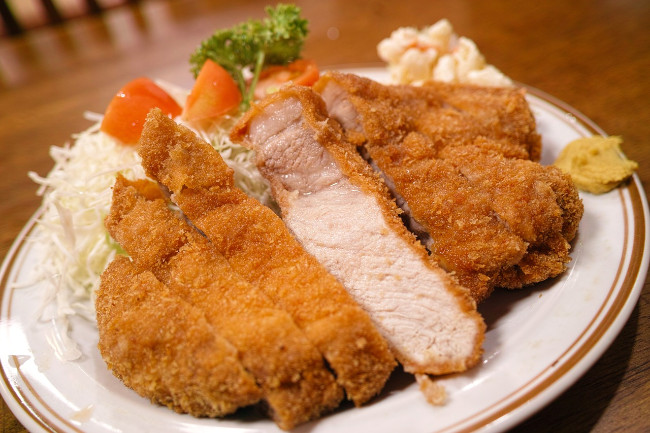 pork-cutlet-tonkatsu-japan